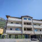 San Martin Holidays - Stay, Work & Fun 4* 圣马丁桥