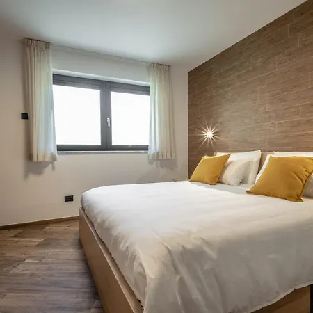 Ξενοδοχείο με διαμερίσματα San Martin Holidays - Stay, Work & Fun 4*