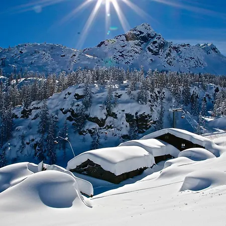 아파트호텔 San Martin Holidays - Stay, Work & Fun 4*