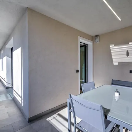 公寓式酒店 San Martin Holidays - Stay, Work & Fun 4*